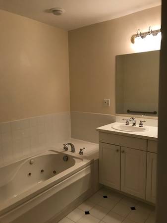 $3,950 / 2br - 2000ft2 - 2 Bedroom Concord/Sudbury Condominium (Sudbury)63856338164611124