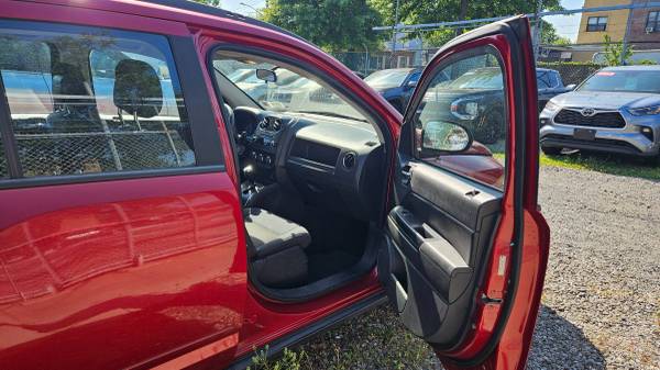 2010 JEEP COMPASS - $2,150 (BRONX)63614159651329123