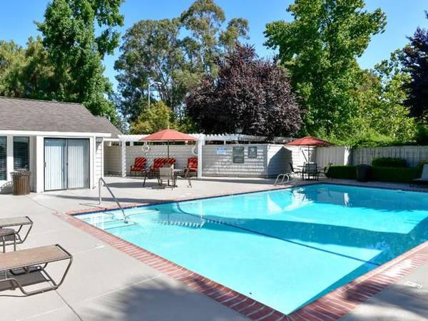 $2,335 / 2br - 865ft2 - ¡Hermosas vistas panorámicas a tarifas asequibles! (dublin / pleasanton / livermore)63682796312833120