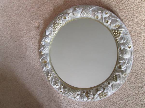 Round Wall Mirror 1