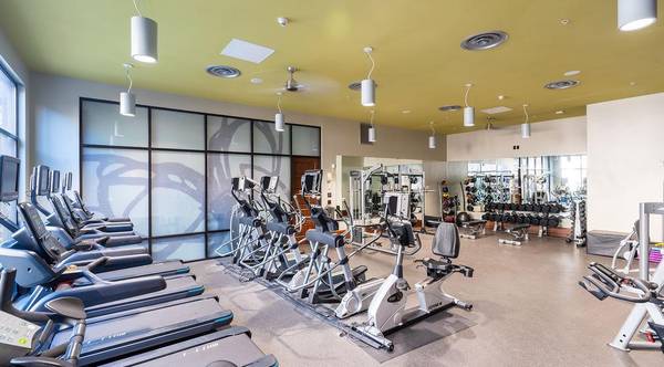 $2,949 / 2br - 1171ft2 - Pet-Friendly w/ Private Bark Park and Pet Spa (Sacramento, Midtown, Downtown)63961337640067121