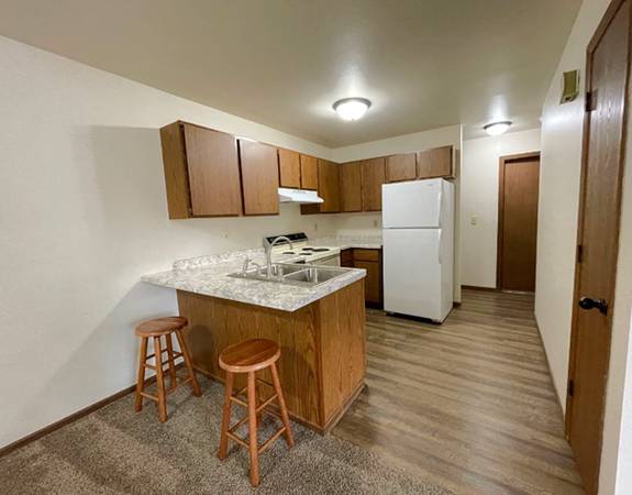 $995 / 2br - 750ft2 - ALL UTILITIES INCLUDED – 2BR/1BA First Floor Apartment – $995/mo | (Eau Claire)63845959675651120