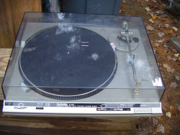 Technics Turntable 1