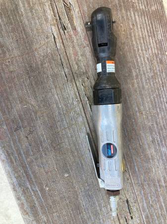 Craftsman 3/8 Air Ratchet 1