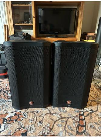 Harbinger v2312 Bluetooth speakers 1