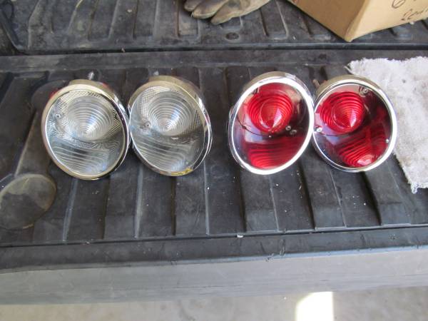 C2 Corvette Rear Taillights 1