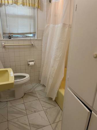 $750 / 1br - 400ft2 - Room for rent silver spring Md $750 (Glemont)64040363658499122