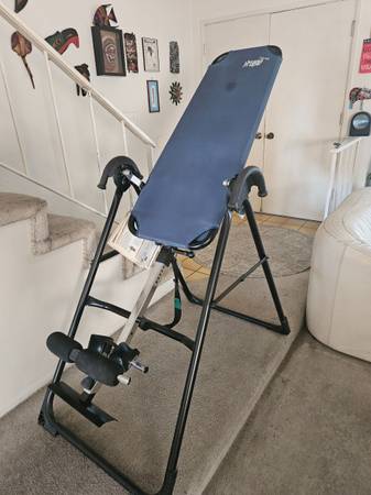Teeter F8000 inversion table 1