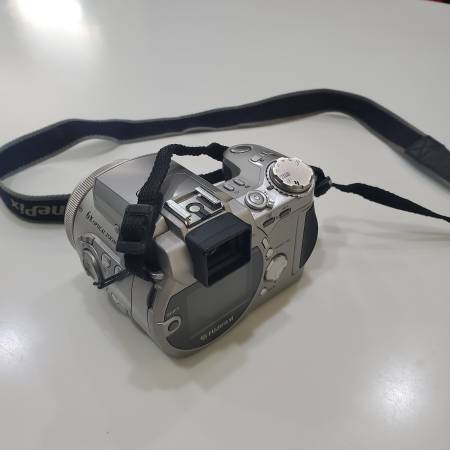 Fujifilm Finepix Camera 1