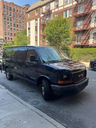 2006 GMC Savana 2500 - $4,85063614465554561122