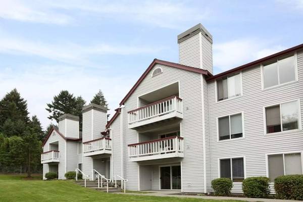 $1,595 / 1br - 696ft2 - Happy pets, happy owners! Experience our 1 Bed / 1 Bath. (Burien)63811610779907121