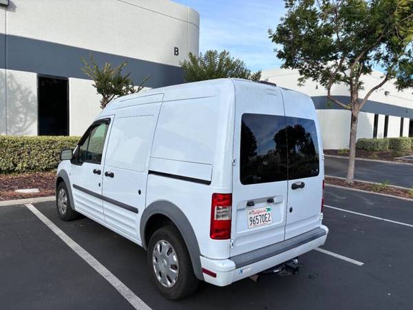 2010 Ford Transit Connect XLT - Photo 14