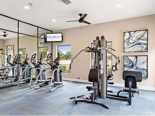 $1,799 / 2br - 910ft2 - Chimeneas, Armario para Ropa de Cama, Tranquilos Senderos para Caminar (Gulf gate)63791154255107121