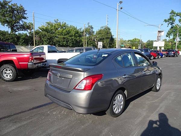 2017 Nissan Versa 1.6 SL 4dr Sedan - $6500.0063443422443267124