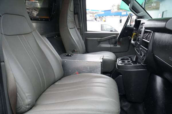 2020 Chevrolet EXPRESS G2500 G - Photo 7