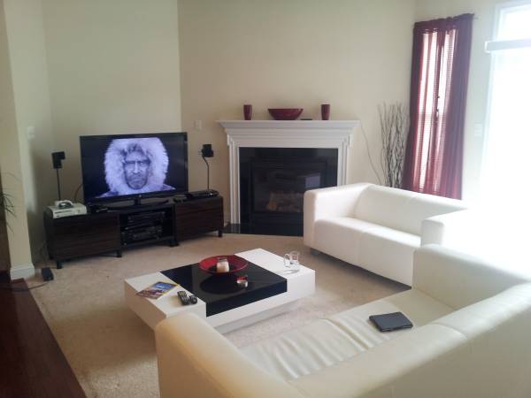 $950 *Nuevo Precio* ¡Habitación enorme con bañera y armario empotrado! - Todos los servicios incluidos (Waldorf)63882462311809120