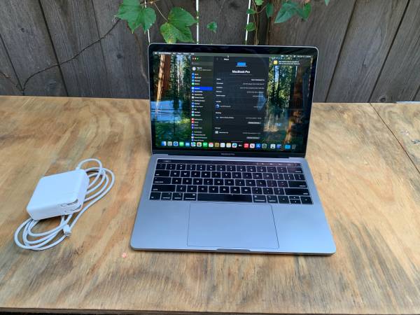 MacBook Pro 13 / i7 / 16GB / 1TB 1