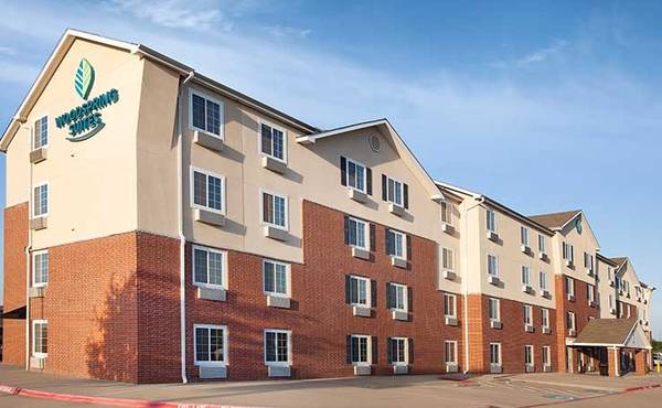 $389 / 1br - Weekly Specials with No Lease Commitment! (3401 N Central Expy N, McKinney, TX)63796476967297123