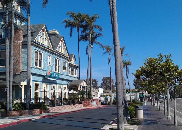 $2,995 / 2br - 2 Cuadras de Carlsbad State Beach, Tamarack Surf Beach y Más (Carlsbad Village)63865484041473124