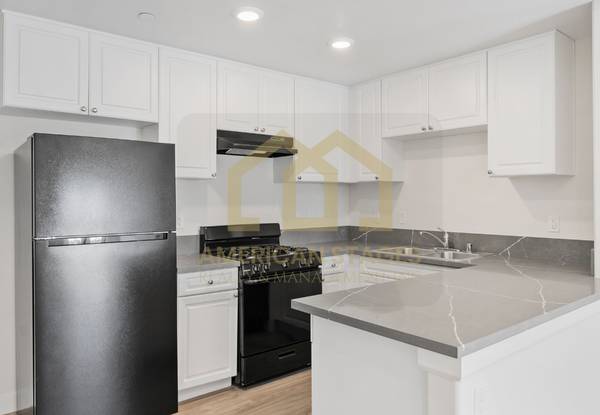 $2,345 / 1br - 800ft2 - Gateway Apartments - Opposite from Tesla Supercharger Station (Gateway Apartments)63663854271745120