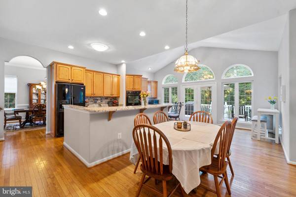 $789,900 / 5br - A Private Escape: Stunning Luxury Home with Water Privileges (Port Tobacco)63611881115649122