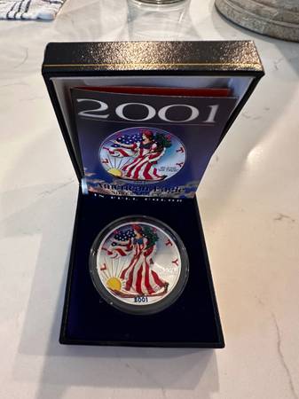 2001 Painted American Eagle Silver Dollar Coin 1