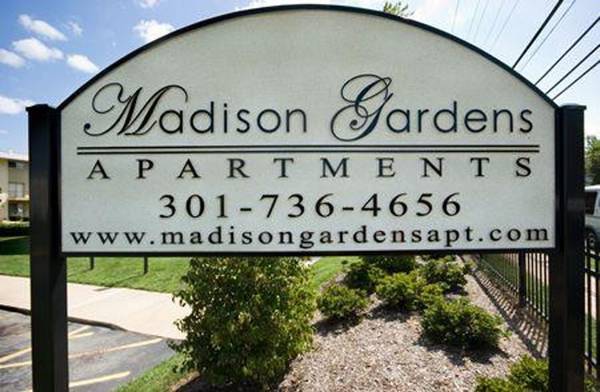 $1,600 / 2br - 720ft2 - 24-Hour Maintenance, Pet-Friendly, Central Air (3220 Swann Rd, Hillcrest Heights, MD)63882464553091120