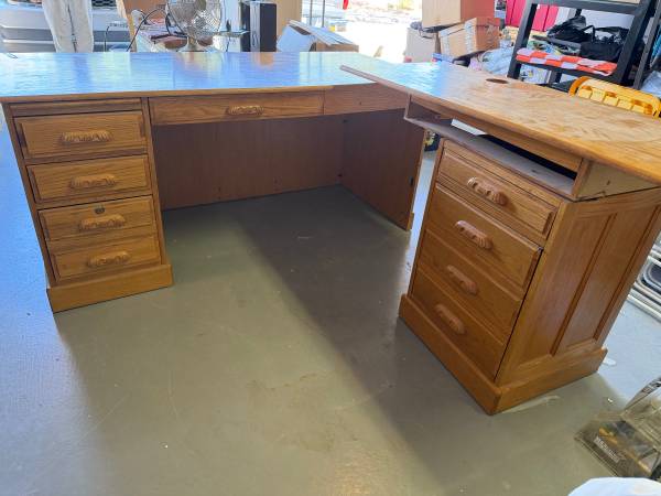Desk 1