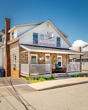 Three-Bedroom Year-Round Beach House 1