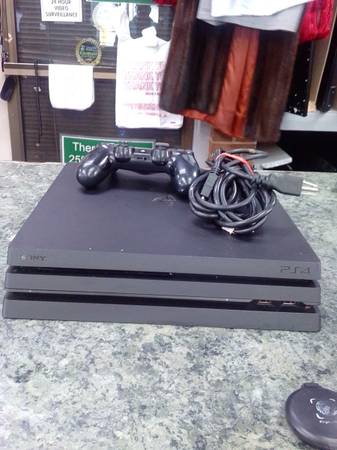 Sony  PS4  Pro    game  system  195364-1 1
