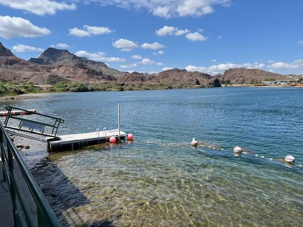 $2,100 / 4br - 1240ft2 - 4 Bedroom 2 Bath, Home with River Access (Parker)64038882378882124