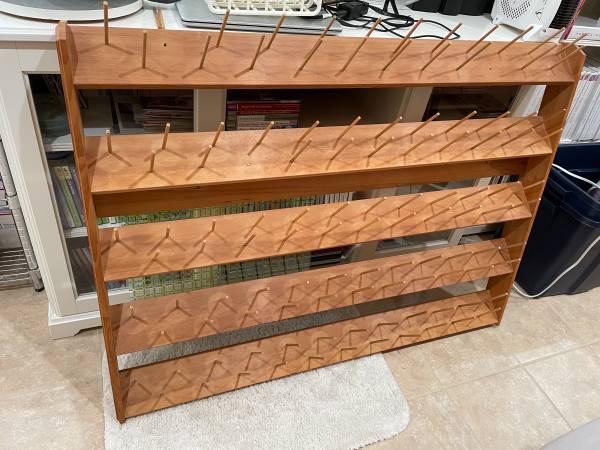 Wall thread rack 1