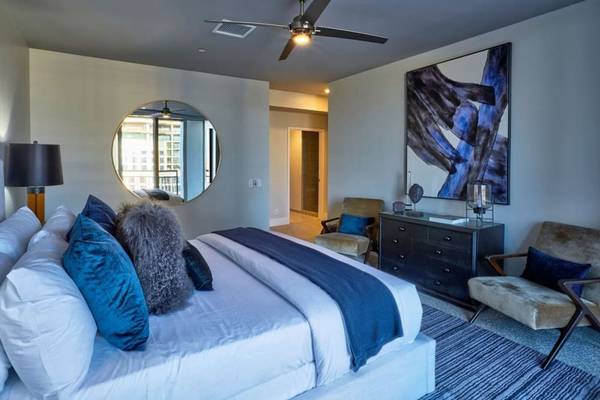 $4,098 / 2br - 2BD 2BA, Fitness Center, 24-Hour Attended Lobby (225 S. Olive St, Los Angeles, CA)63953217892226122