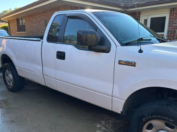2007 Ford F150 XL 4x4 - Photo 2