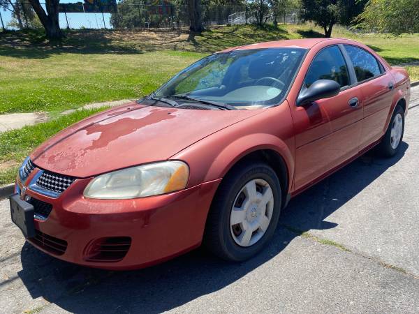 2005 DODGE STRATUS SEDAN RUNS GREAT MUST SEE - $1,900 (san leandro)63613295307907120