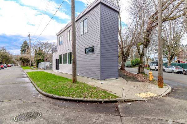 $1,500 / 1br - 425ft2 - 8331 Dallas Ave,  Seattle, WA 98108 (Seattle)63688586413443122