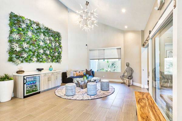 $1,503 / 2br - 980ft2 - Professional On-site Management, Two Spas, Gas Range (Victorville)64028080898305122