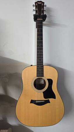 Taylor 110e acoustic/electric 1