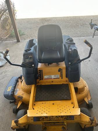 Zero turn cup cadet 50 inch 1