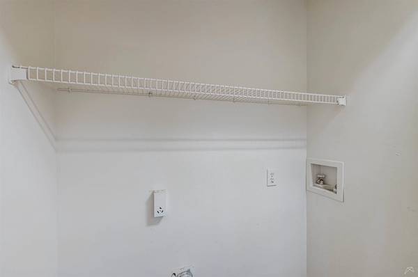 Two paws up for our 1 BR / 1 BA! Stone Mountain's top pet-friendly spo 1