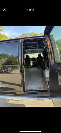2014 Ford e250 one owner - Photo 4