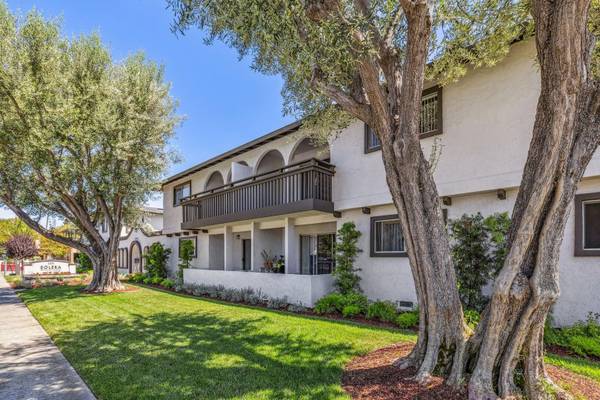 $2,730 / 1br - 717ft2 - Live Close to Campus with Pool, Fitness Center, and More! (santa clara)63695785194115121
