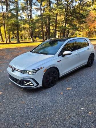 2022 VW GOLF GTI SE 1