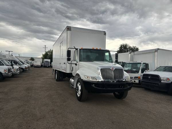 2019 International 4300-26' - Photo 3