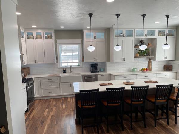 Cabinet Installer Needed 1