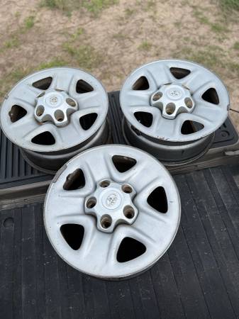 Toyota Sequoia or tundra rims 1