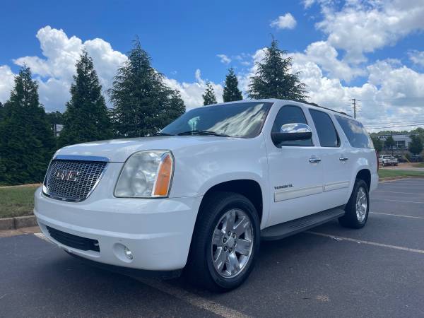 2011 GMC Yukon XL SLT AWD - $5,995 (NORTH ATLANTA)63620736949505121