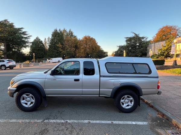 2004 Tacoma Xtra Cab con camper armado - $11,000 (Seattle)63623644092803122