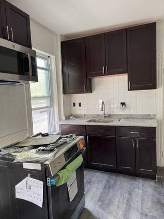 $1,350 / 3br - Female Roommate wanted, Central Sq 3BR apartment (Cambridge)63828558288643124