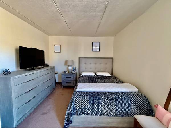 2 bedroon and 1 bathroom available from February2026 for 6 months 1